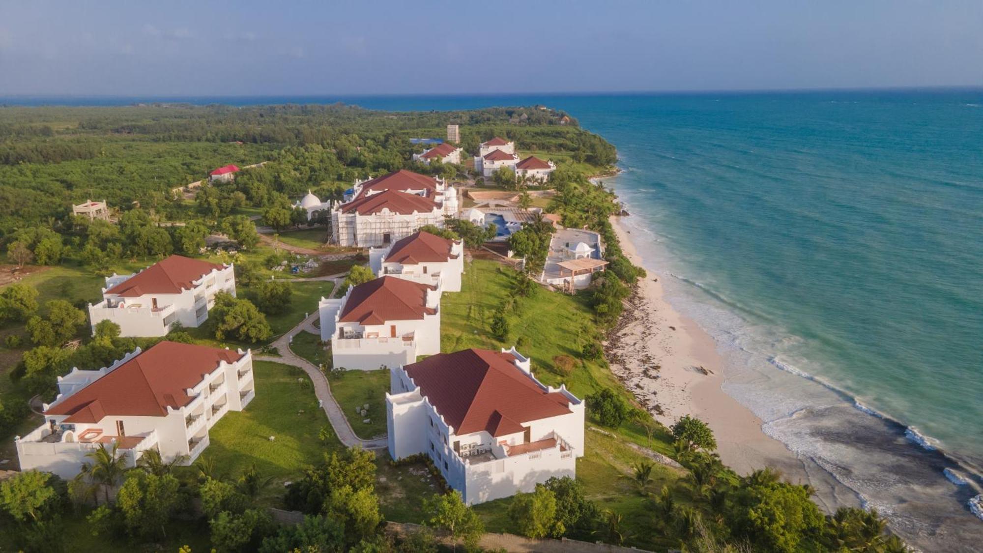 Shukran Palace 5* Pingwe